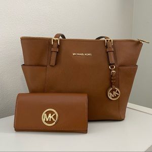 Michael Kors Purse and Wallet Tote